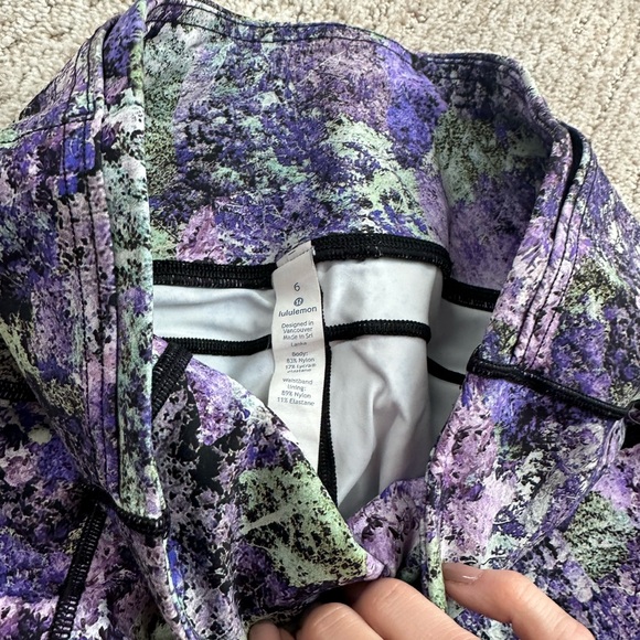 Lululemon 7/8 leggings - Picture 3 of 3